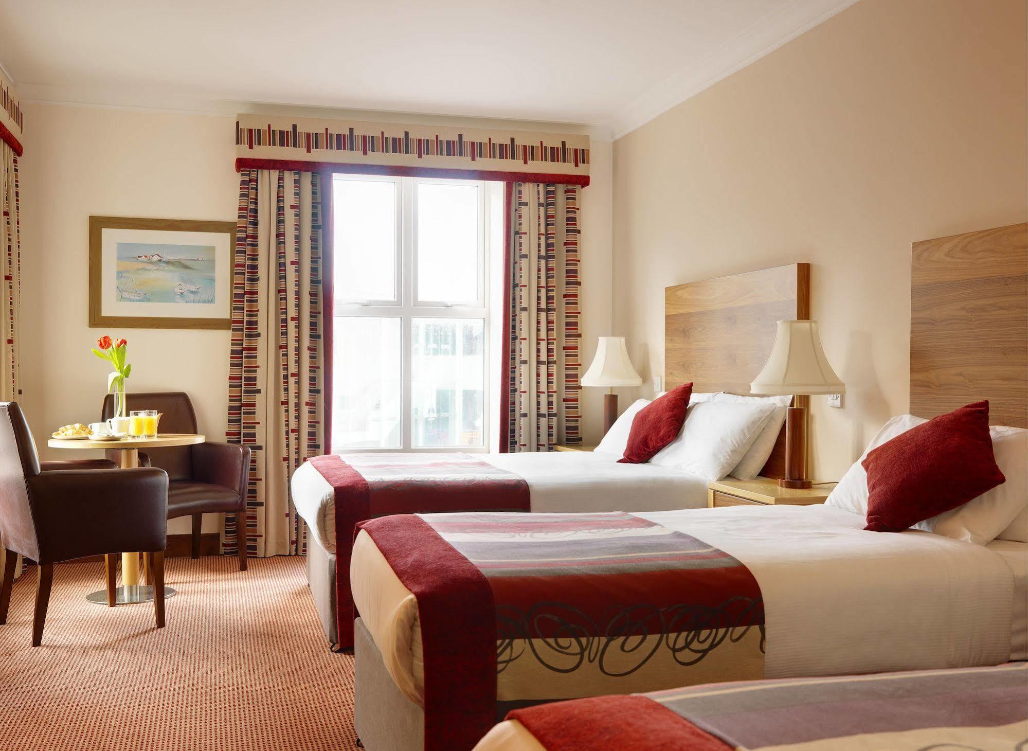Maldron Hotel & Leisure Centre, Oranmore Galway Phòng bức ảnh